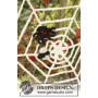Black Widow by DROPS Design - Dekoracja na Halloween - Pajęczyna z Pająkiem i Muchą Wzór na Szydełko 